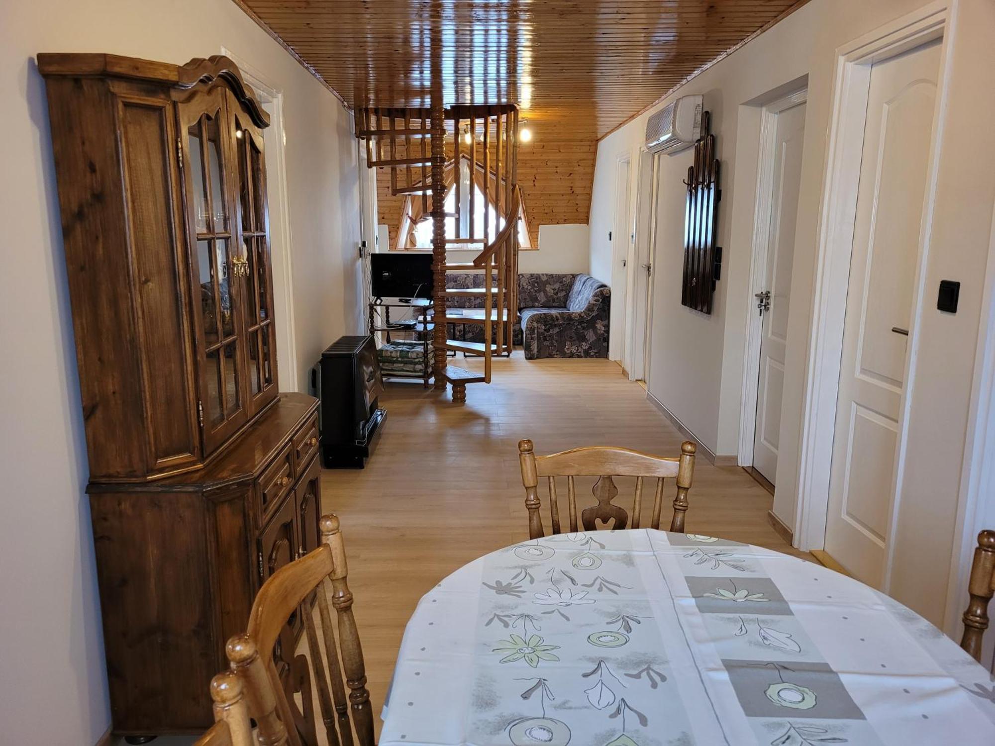잘라카로쉬 Henrietta Apartmanhaz 아파트 외부 사진