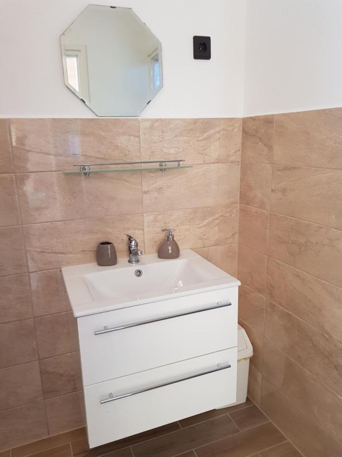 잘라카로쉬 Henrietta Apartmanhaz 아파트 외부 사진
